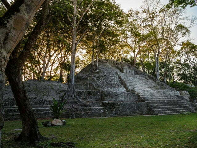 cahal pech ruins